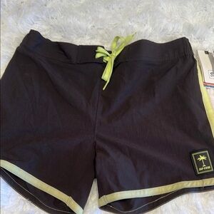 Rip Curl Black twin fin 5 “ board short surf revival
Burnside O’Neil